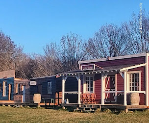 Photo n°1 de Bell Fourche City à Menetou-Salon (Camping avec cabanes)