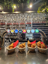 Photo n°34 de Brasserie Le Central à Domfront en Poiraie (Bureau de tabac)