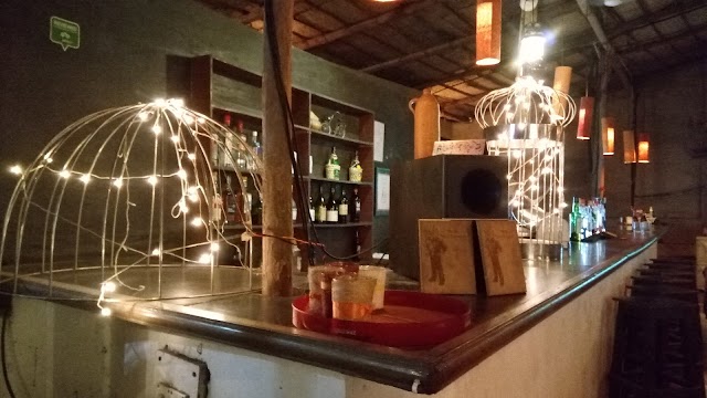 Tin Tin Bar & Restaurant