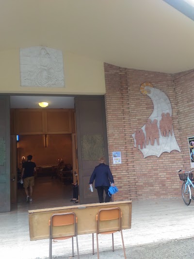 Photos of Regina Pacis Church