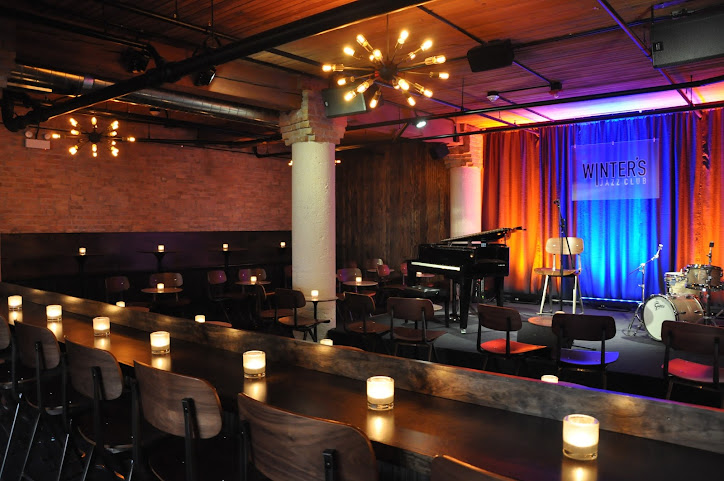 Winter's Jazz Club by null