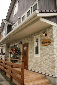 ヘアートレトレ