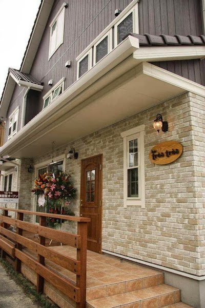 ヘアートレトレ