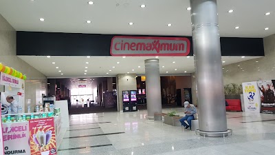 Cinemaximum