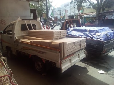 Photos of Carter Pick Up Mujiono