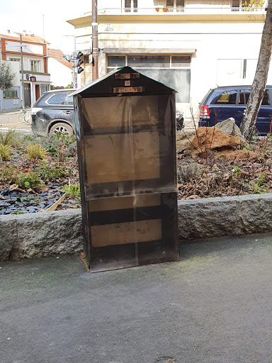 Boîte à livres Victor MERCIER
