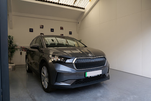 Otto Car - Shepherd's Bush - PCO Car Hire & Rent 2 Buy - Thumbnail