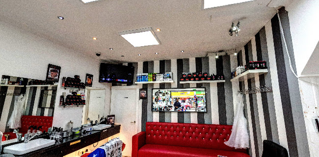 https://www.dmillhillbarbershop.com/
