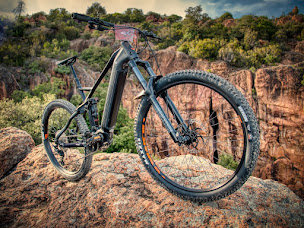 Photo n°9 de South Bike Repair à Bagnols-en-Forêt (Magasin de réparation de vélos)