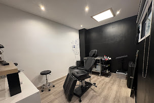 Photo n°2 de PINK STAR PIERCING à Martigues (Salon de tatouage et piercing)