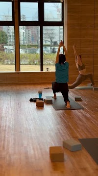 FITNESS YOGA STUDIOsurシミントひろしま店