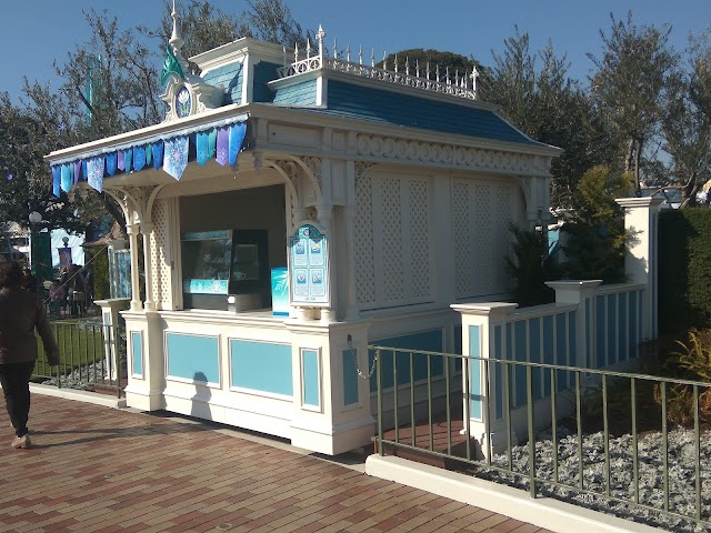 Tokyo Disneyland