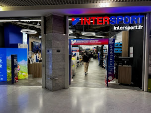 Photo n°21 de INTERSPORT TOULON MAYOL à Toulon (Magasin de vêtements de sport)