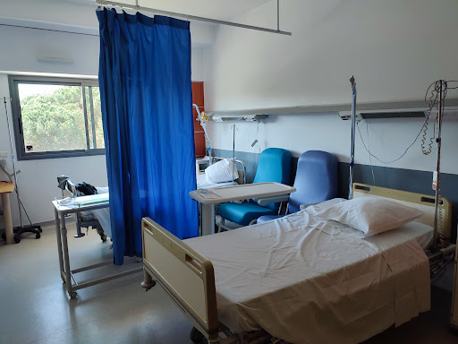 Photo de Hôpital de Saint-Tropez à Gassin (83580)