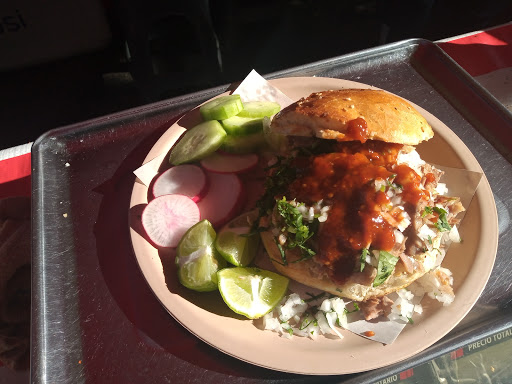 Deliciosas carnitas la nacional