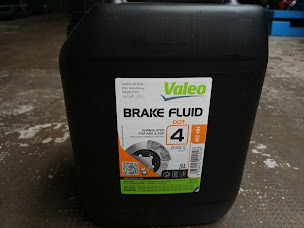 Photo n°11 de Montrouge Pièces Automobiles à Montrouge (Magasin de pièces automobiles)