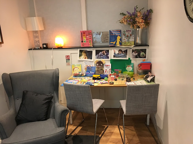 Reviews of Luisa Urey Vocalise Counselling in Watford - Counselor