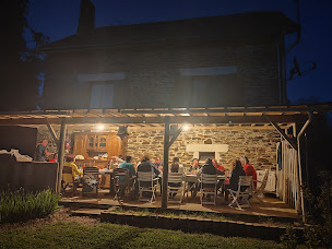 Photo n°7 de Gite et mobil home domaine de Vergnelibert à Chalais (Location d'appartement de vacances)