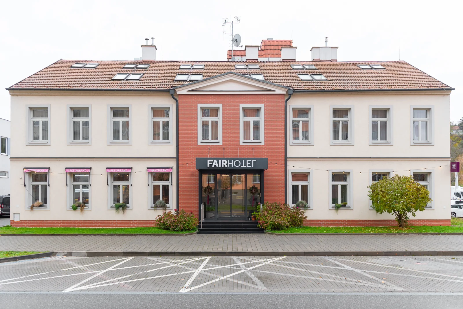 FAIRHOTEL