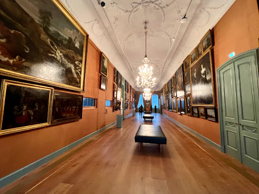 Prince William V Gallery - Thumbnail