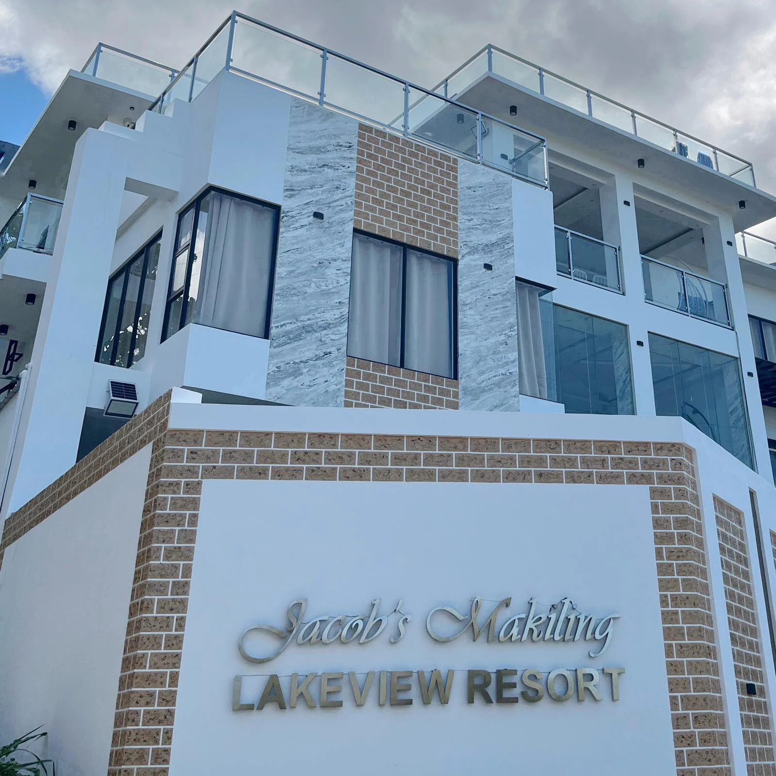 Jacob's makiling lakeview resort