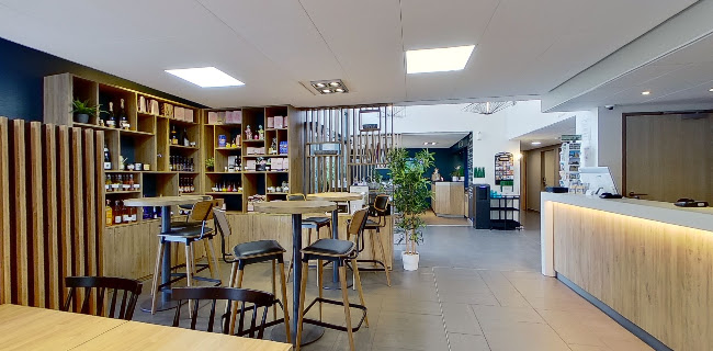 http://www.hotel-akena-reims.fr/