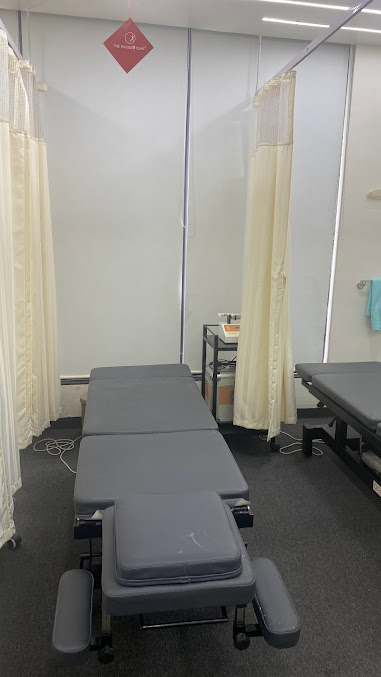 Af1qipm5qisxskqqka9jrxjjuidotahqvpizoh36em 4=s677 K No