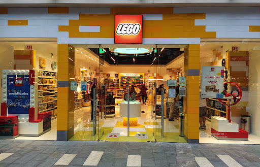 LEGO® Certified Store Town Square