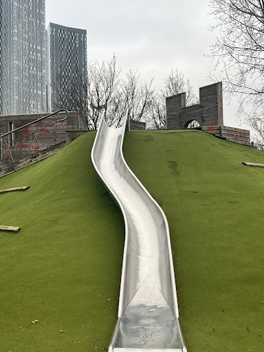Hulme Park playground - Thumbnail
