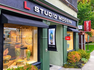 L Studio Modern