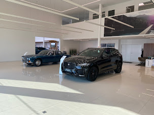 Photo n°7 de Jaguar Dijon à Dijon (Vendeur de voitures d'occasion)