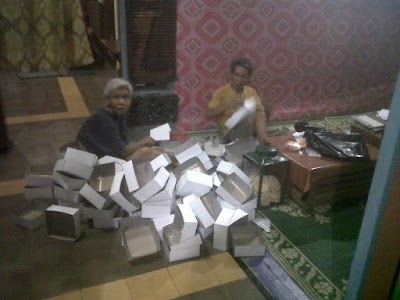 Photos of Lesehan Ayam Penyet "Anugerah 2"