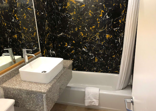 Americas Best Value Inn Visalia - Thumbnail