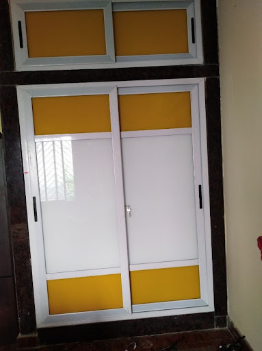 Aluminum wardrobe post image