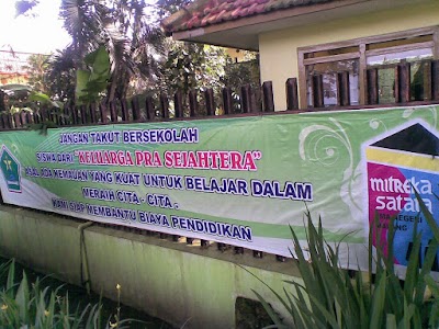 Photos of Senior High School 4 Malang