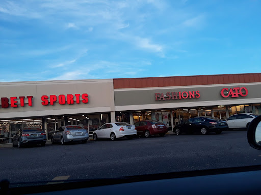 Cloverleaf Plaza Shopping Center