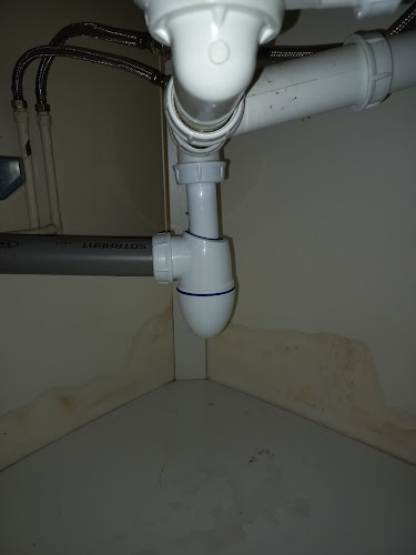 ARTISAN PLOMBIER MEUDON E.L.P.F ASSISTANCE - Plombier