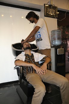 Sikandar Hair Salon lahore