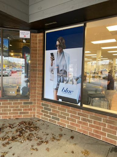 blue / A GOODWILL BOUTIQUE /