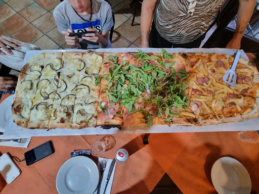 Pizzeria la Petrara da Daniele Gallery - Italy