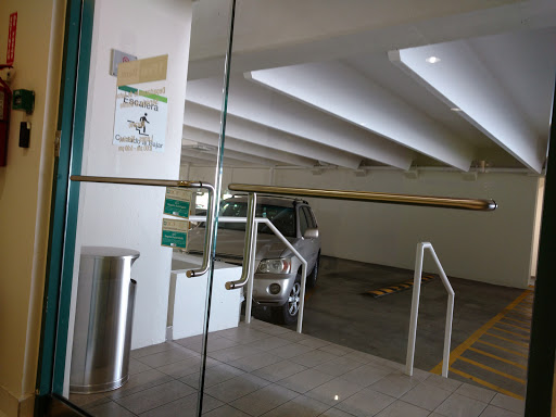 First Bank Auto Business Center - Thumbnail