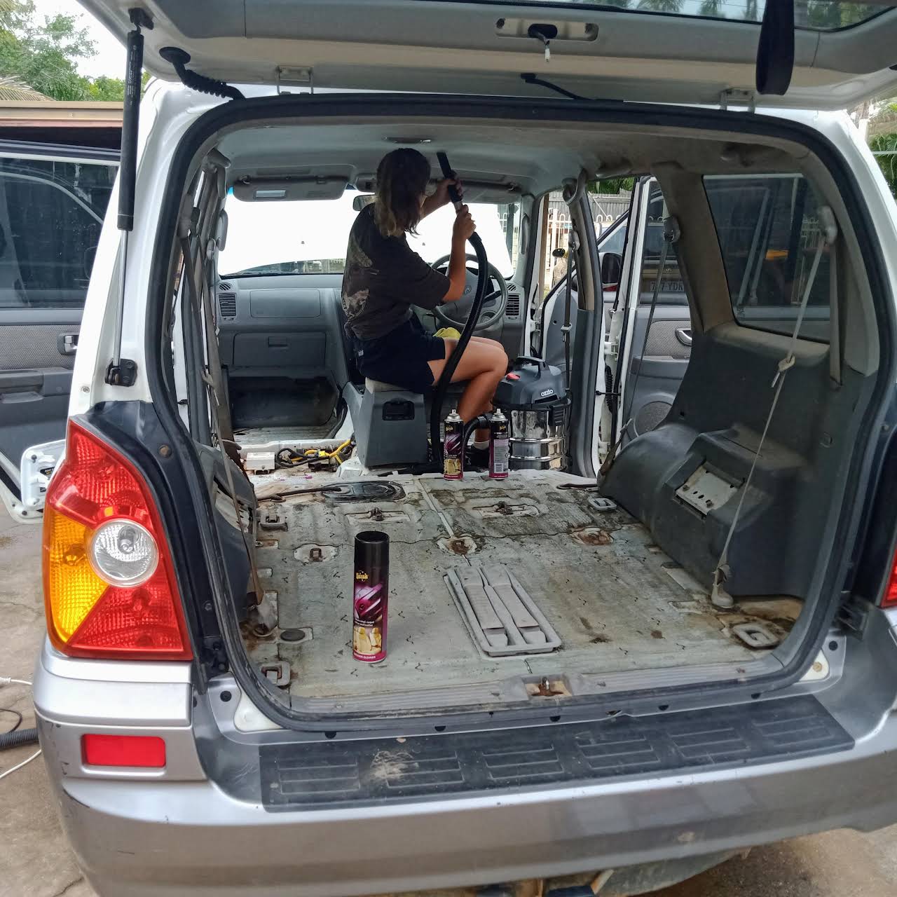 CQ Dollars Down Detailing Rockhampton, Emu Park, Yeppoon. Car