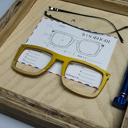 Photo n°13 de Lunettes en bois Wood Light à Les Martres-de-Veyre (Magasin de lunettes de soleil)