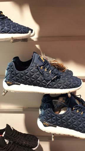 Bont En Blauw Jeans En Casuals - Thumbnail
