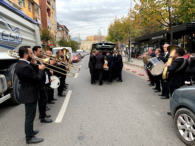 Agjensi Funerali "PARAJSA"