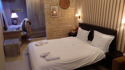 Photos of &Pi;&omicron;&lambda;&iota;&tau;&epsilon;ί&alpha;
