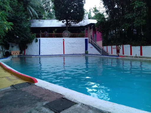 Alberca de Los Moreno