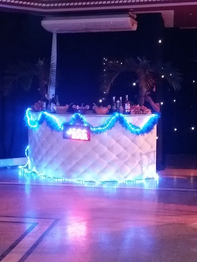 Photos of Palace Glamour