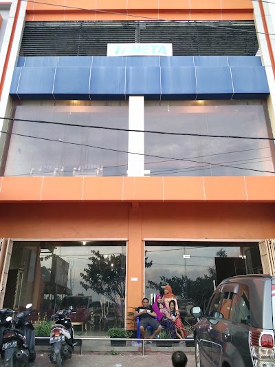home-goods-store