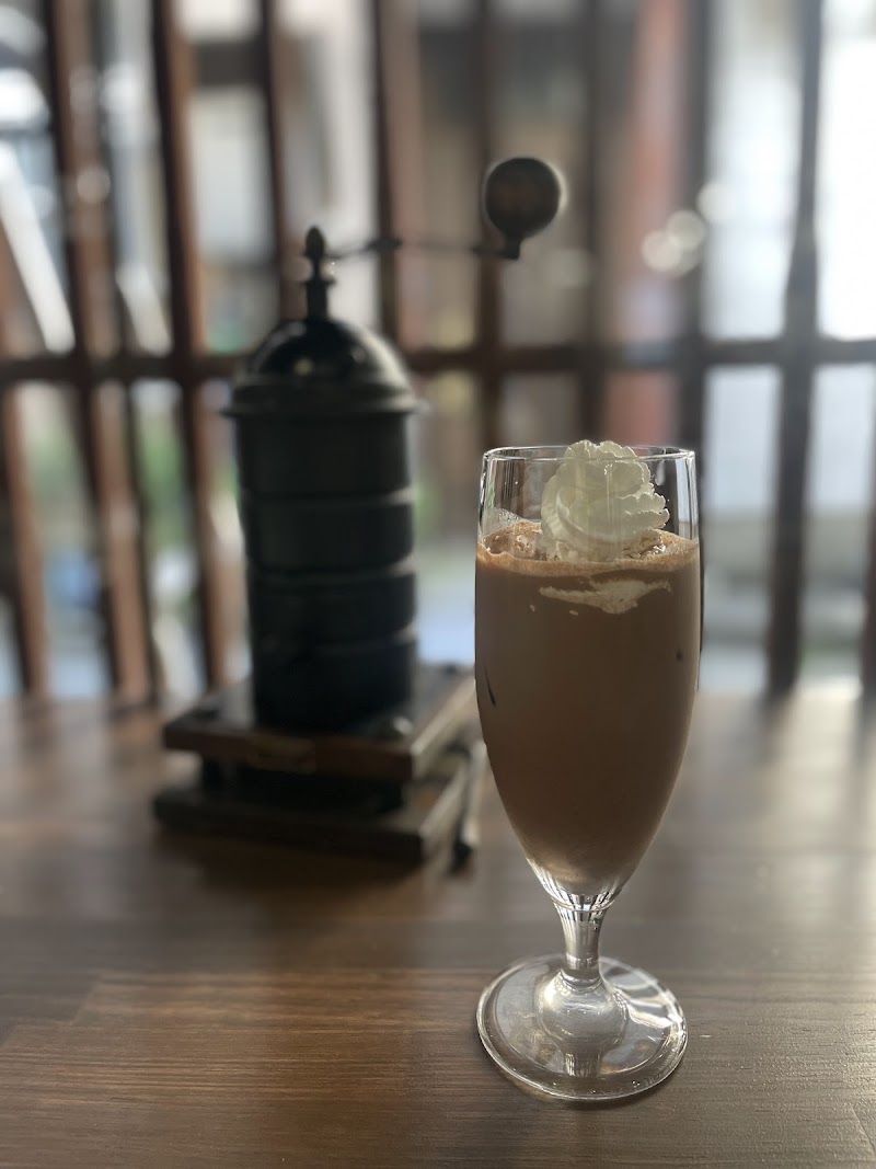 カフェ ゴジュウカラ